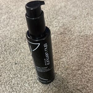 Shu Uemura Black Pump Bottle Hair Serum